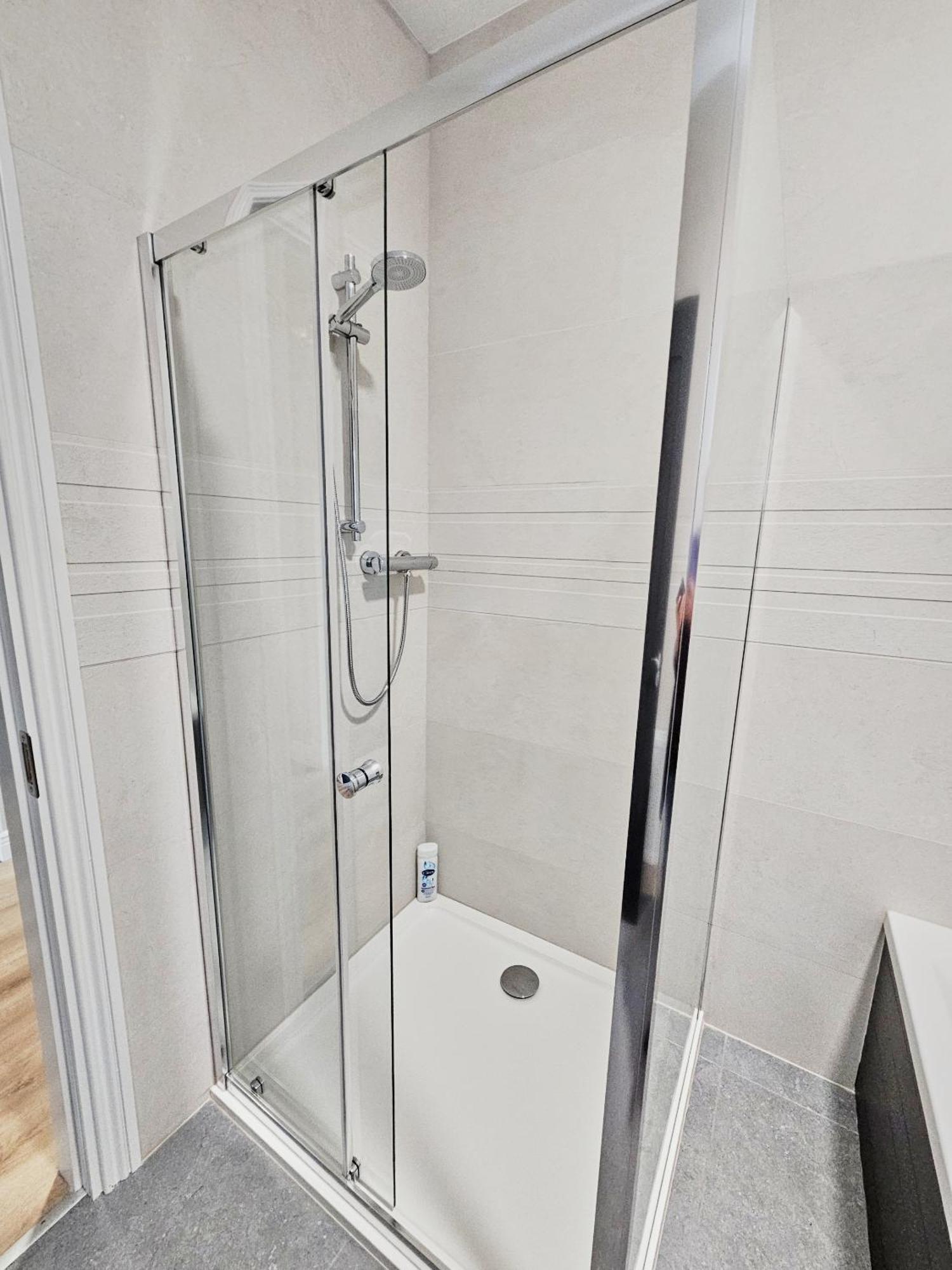 Dromod Suites المظهر الخارجي الصورة